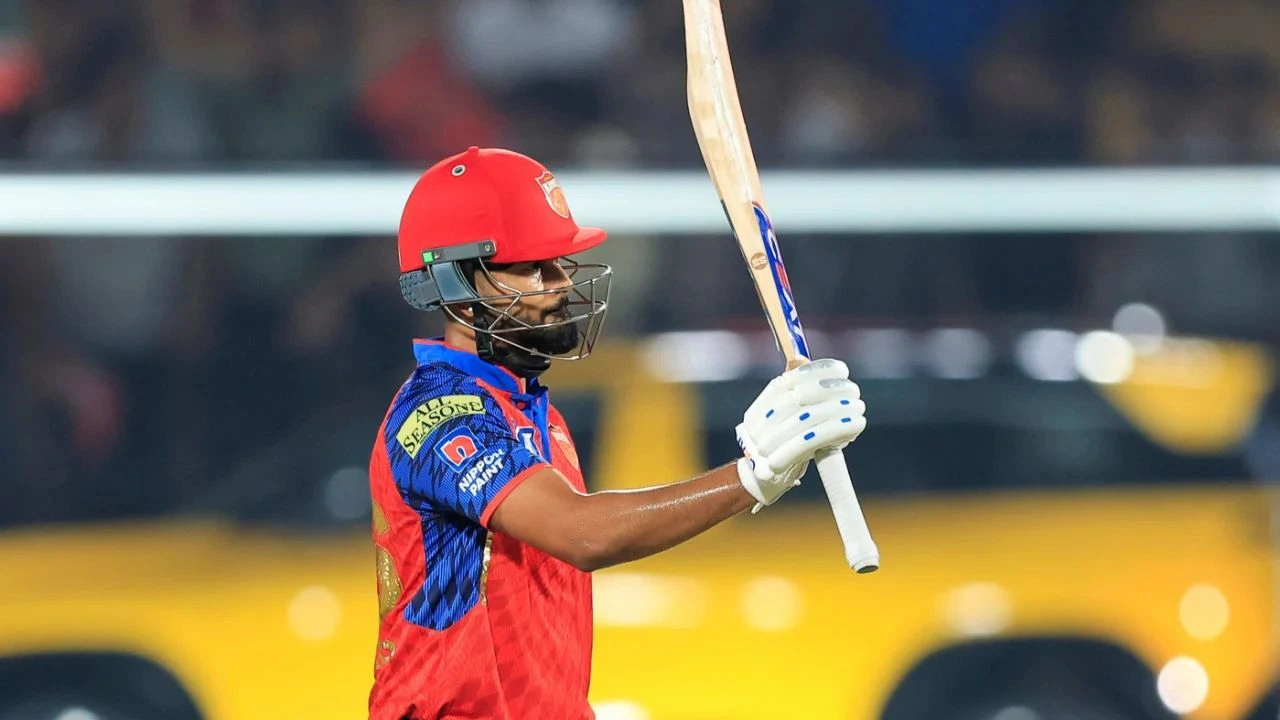 Shreyas Iyer joins Virat Kohli And Rahul Dravid in IPL record books with fifty during PBKS vs DC game