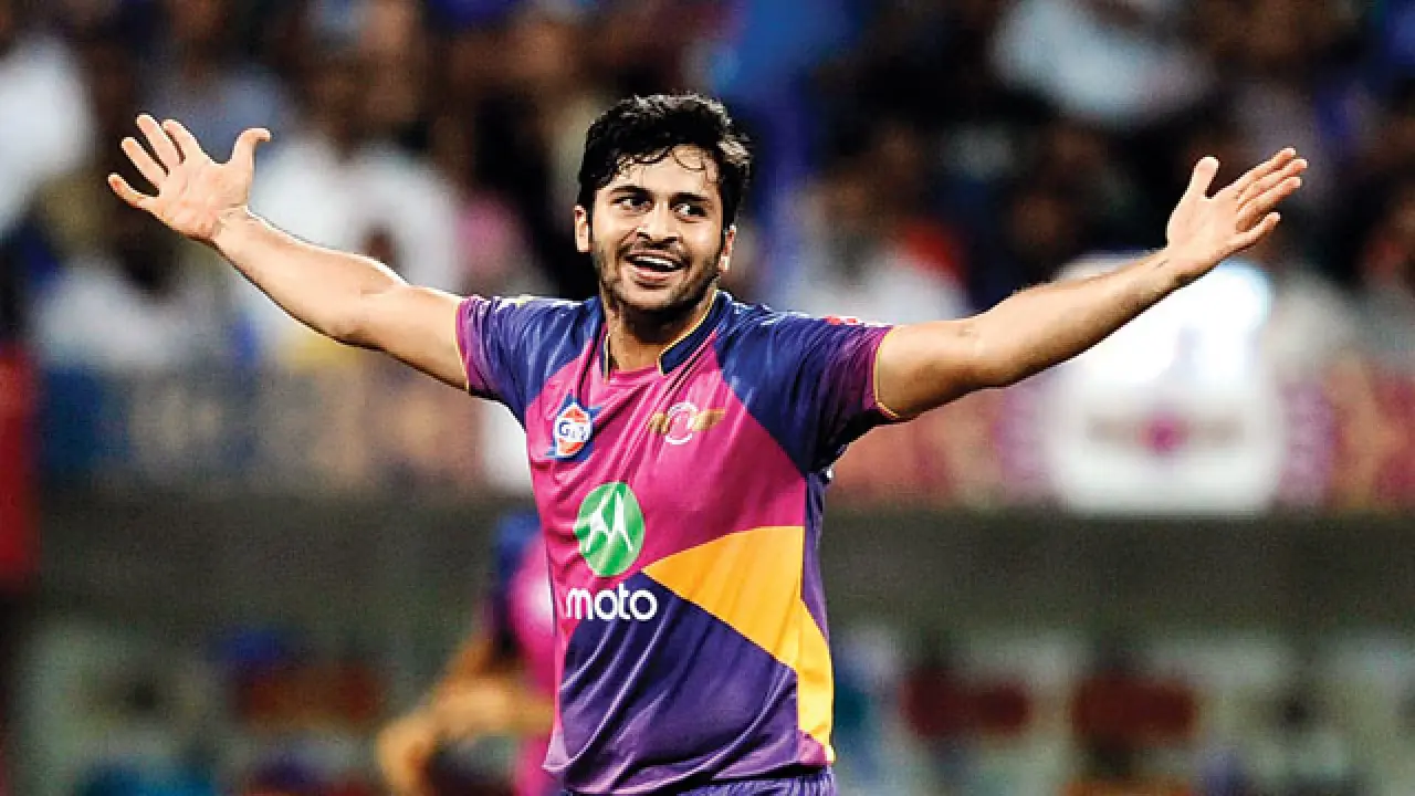 Shardul Thakur Instagram & Photos