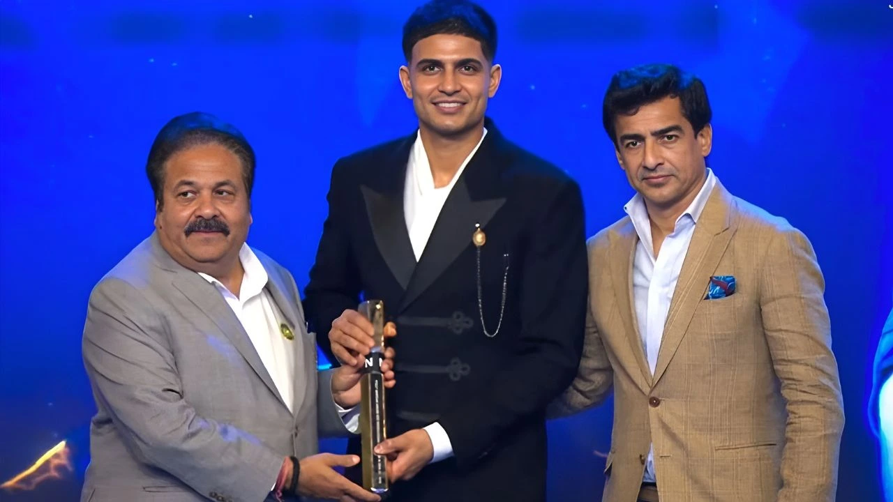 Shubman Gill wins the Polly Umrigar Award