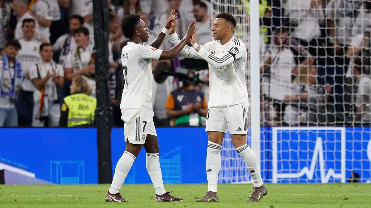 Real Madrid return to winning ways with a 2-1 victory over Alavés