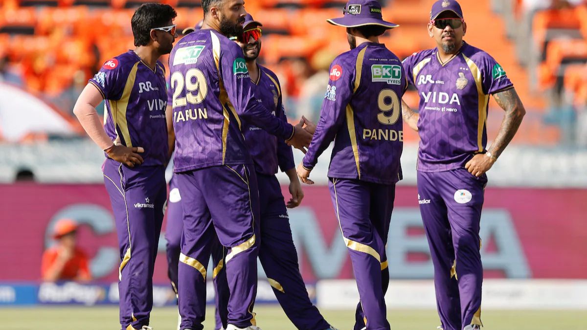 Kolkata Knight Riders remain in the playoff race