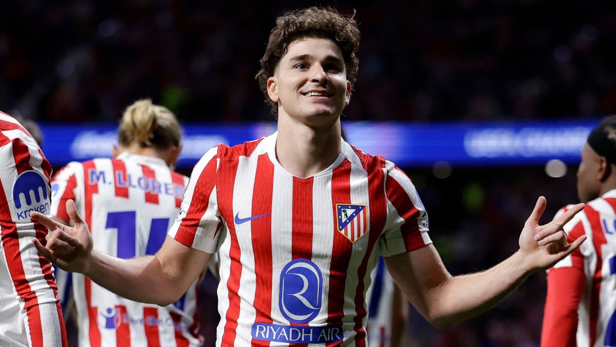 Atletico Madrid accuses Barcelona of spreading false rumours over Julian Alvarez