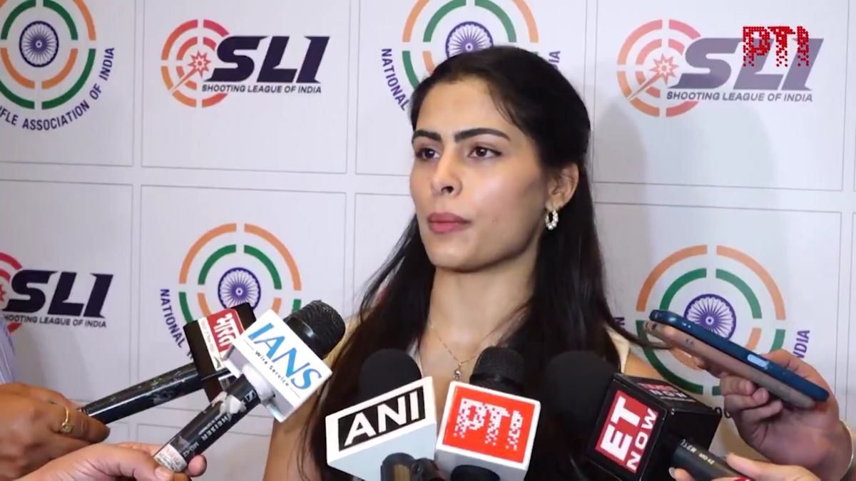 Social media reacts after Manu Bhaker is asked about a cricketer