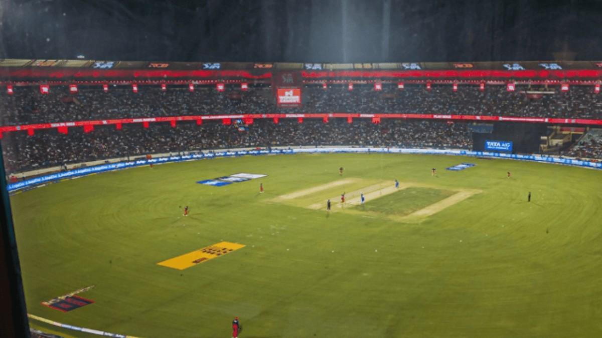 RCB vs KKR pitch report