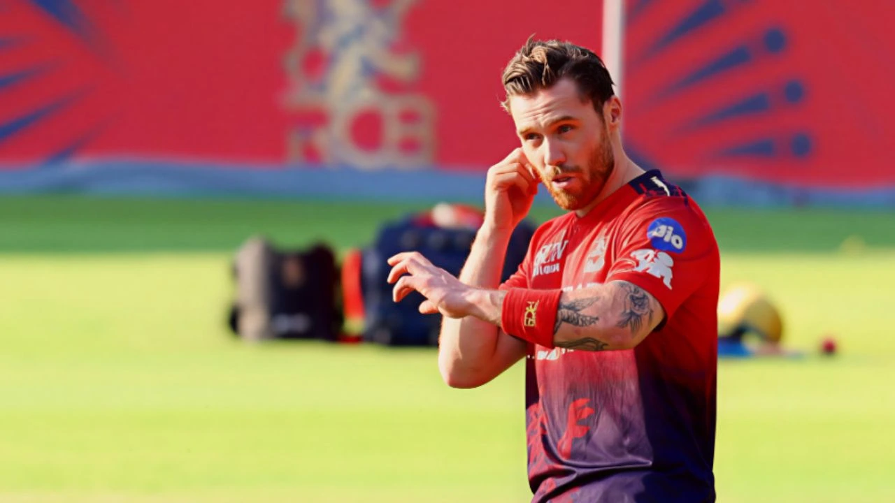 Will Phil Salt play the RCB vs MI game in Raipur