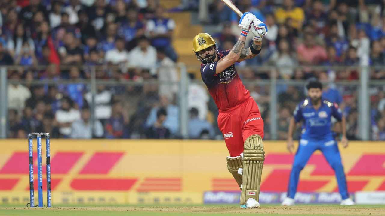 Virat Kohli not fielding during MI vs RCB clash