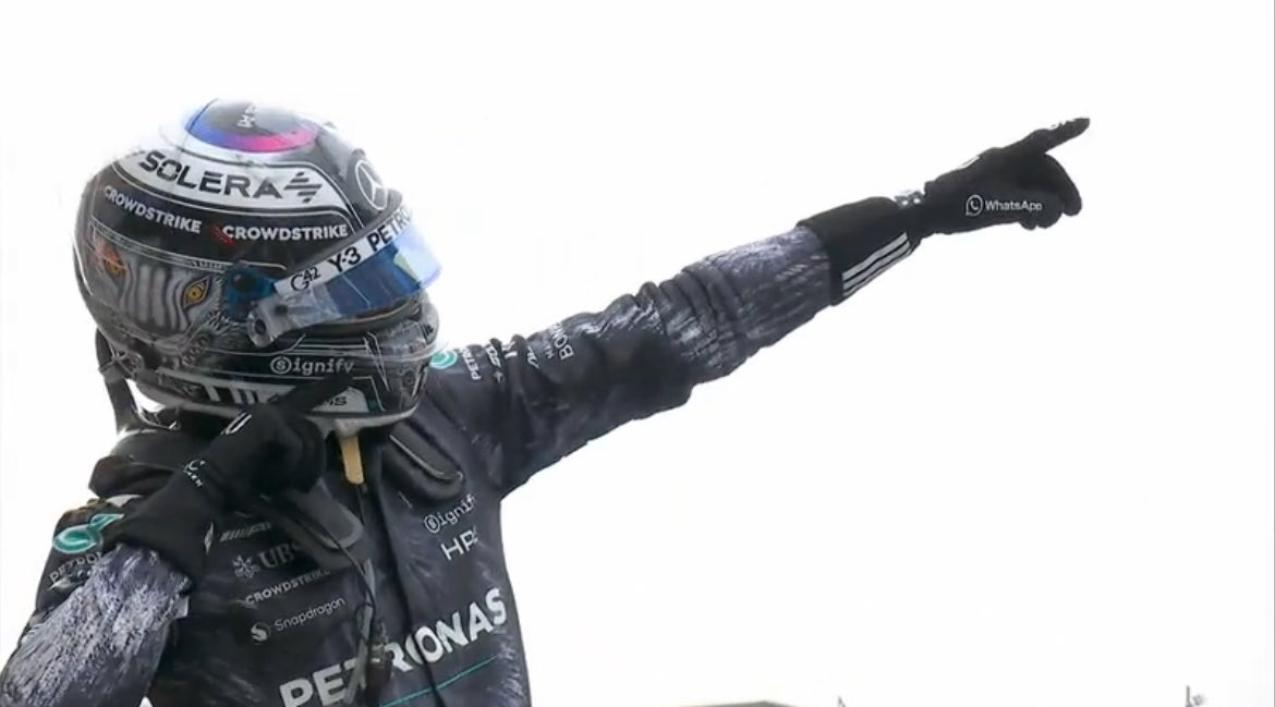 Kimi Antonelli edges Piastri in Japan, extending his championship lead in a dominant Mercedes display.